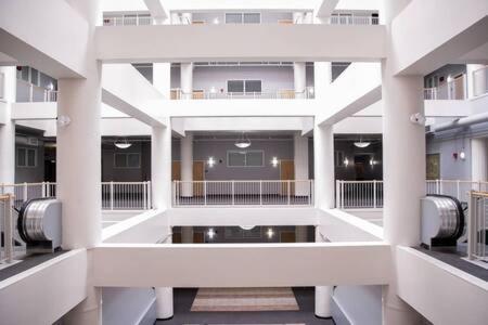 Cozysuites - 2Br With Direct Skybridge Access #1 Indianapolis Exterior photo